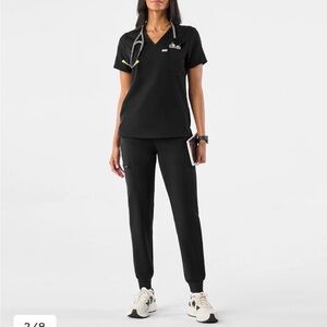 Figs Black Women's Scrub Set